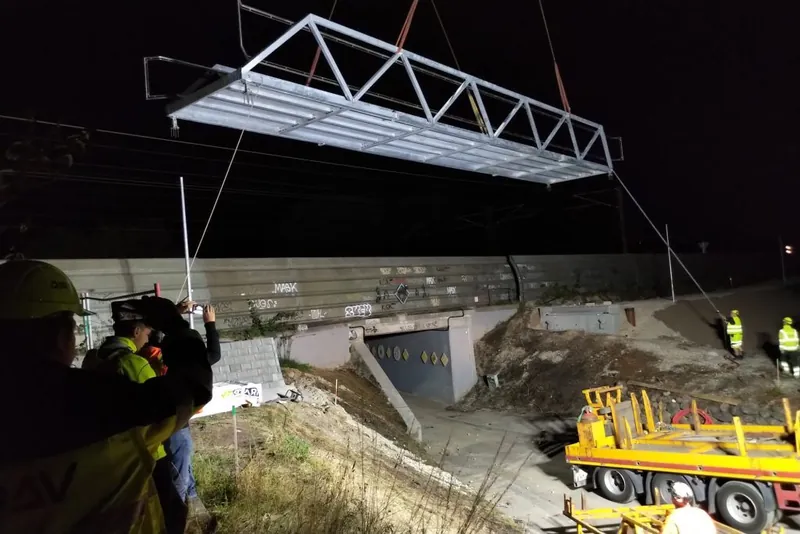 Bridge installation in Latvia