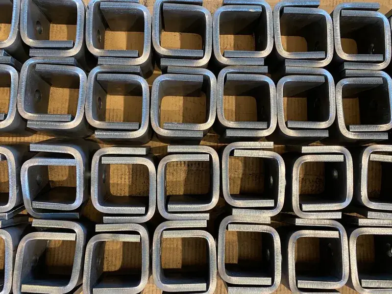 Small metal parts after bending